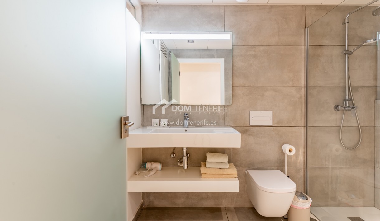 Wiederverkauf - Wohnung -
Adeje