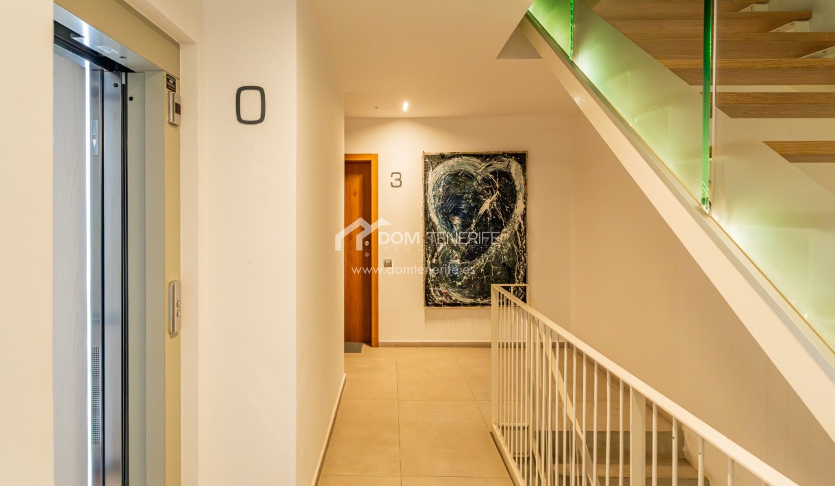 Wiederverkauf - Wohnung -
Adeje