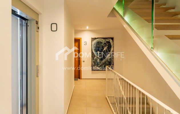 Wiederverkauf - Wohnung -
Adeje