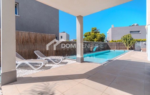 Wiederverkauf - Villa -
Adeje - Playa Paraiso
