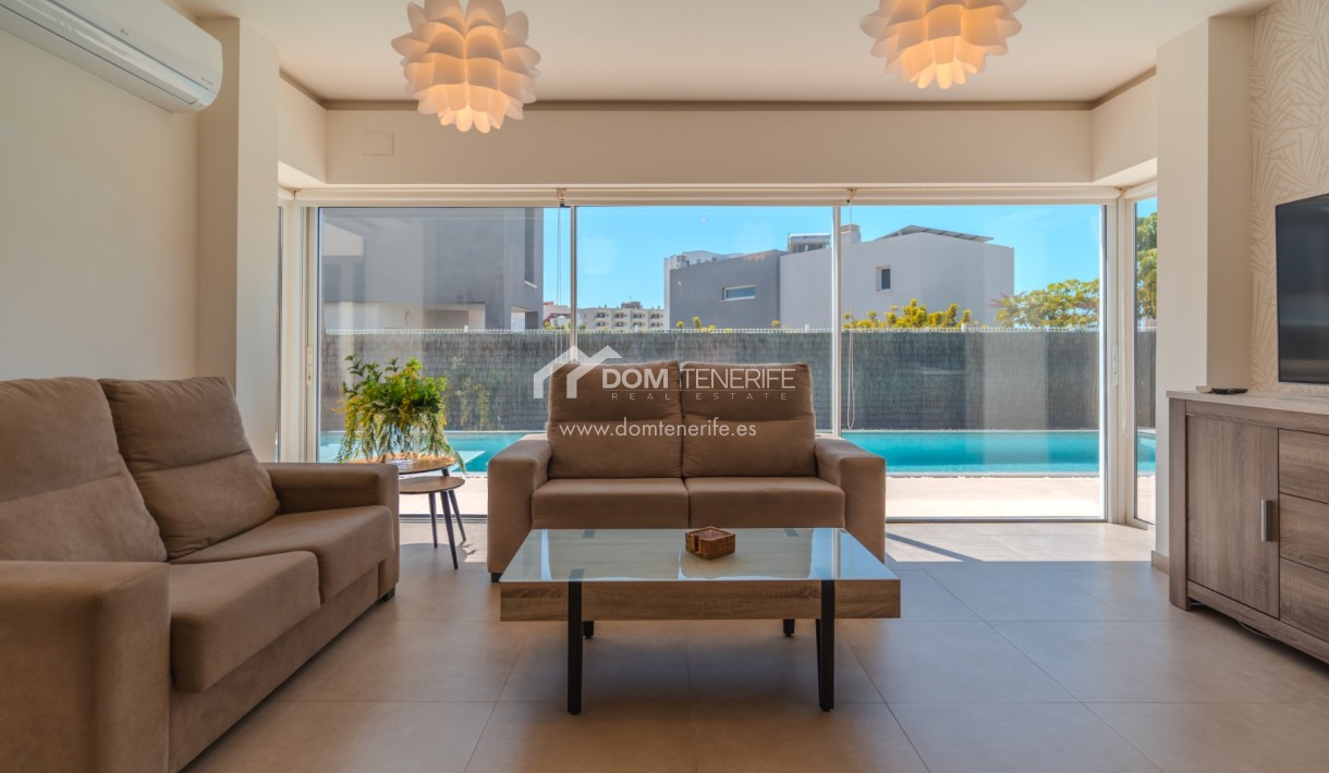 Wiederverkauf - Villa -
Adeje - Playa Paraiso