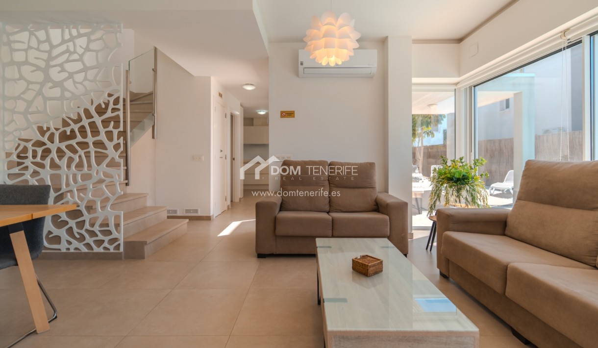 Wiederverkauf - Villa -
Adeje - Playa Paraiso