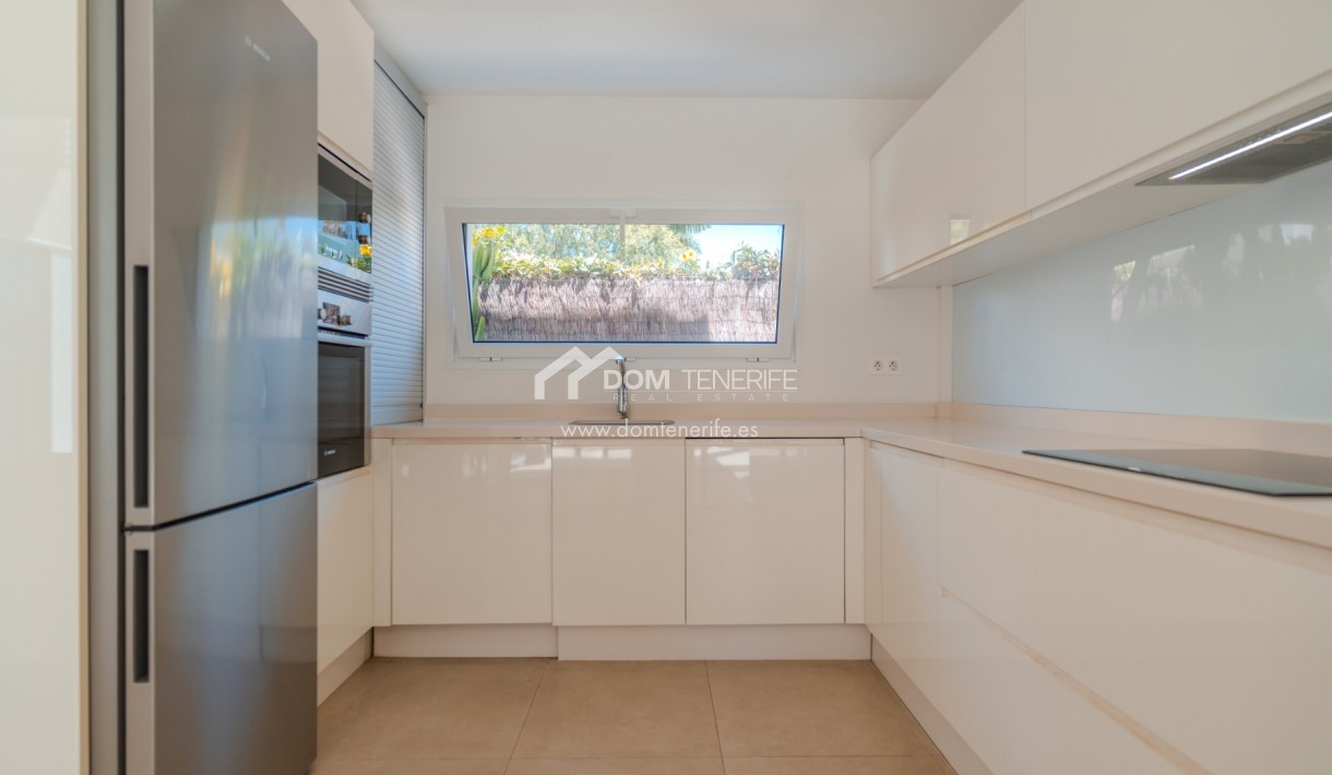 Wiederverkauf - Villa -
Adeje - Playa Paraiso