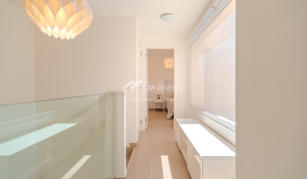 Wiederverkauf - Villa -
Adeje - Playa Paraiso