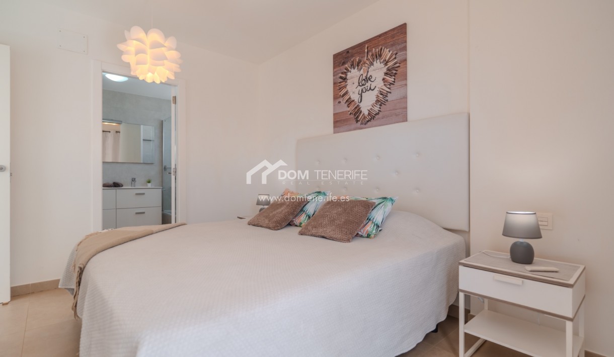 Wiederverkauf - Villa -
Adeje - Playa Paraiso