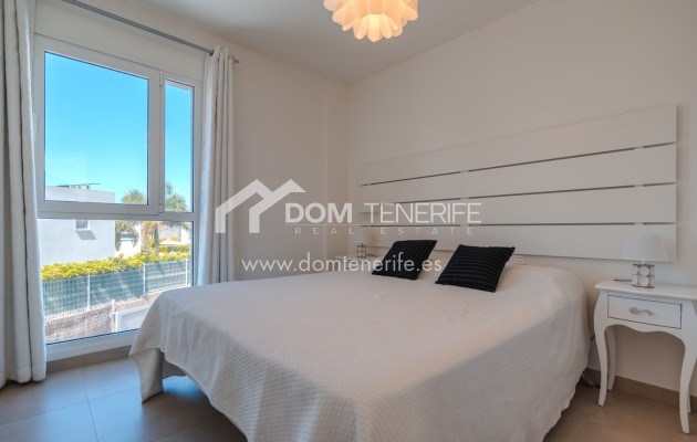 Wiederverkauf - Villa -
Adeje - Playa Paraiso