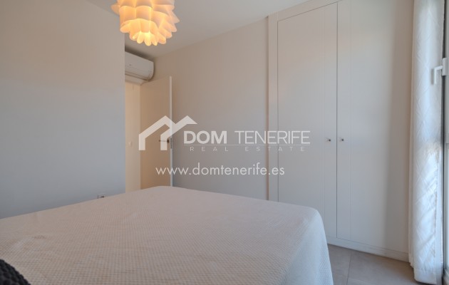 Wiederverkauf - Villa -
Adeje - Playa Paraiso