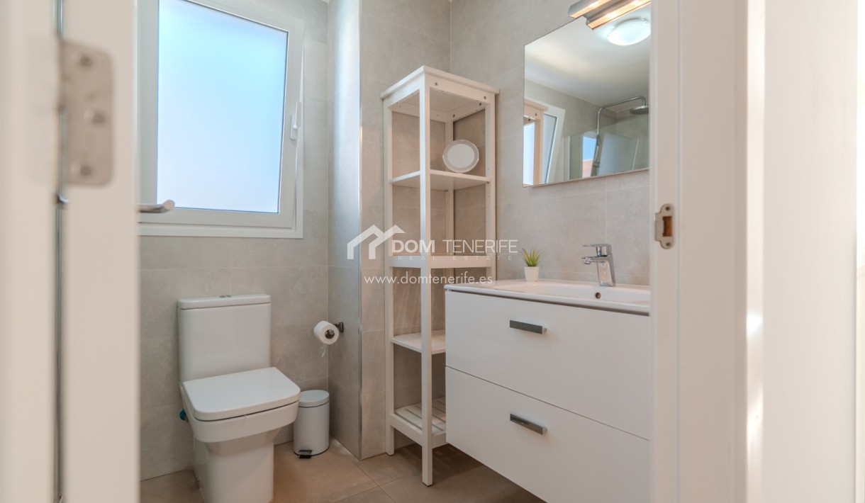 Wiederverkauf - Villa -
Adeje - Playa Paraiso