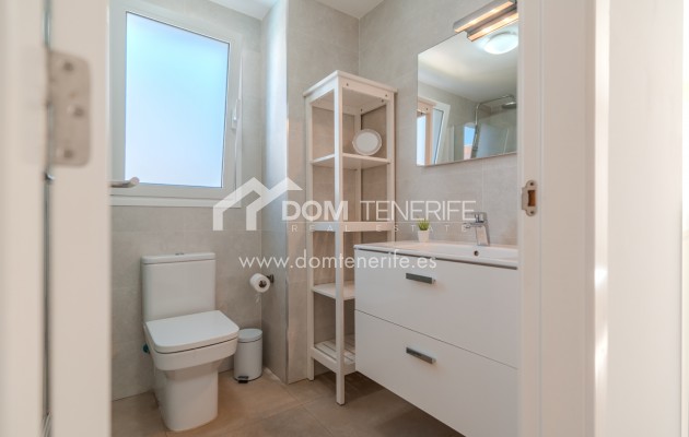 Wiederverkauf - Villa -
Adeje - Playa Paraiso