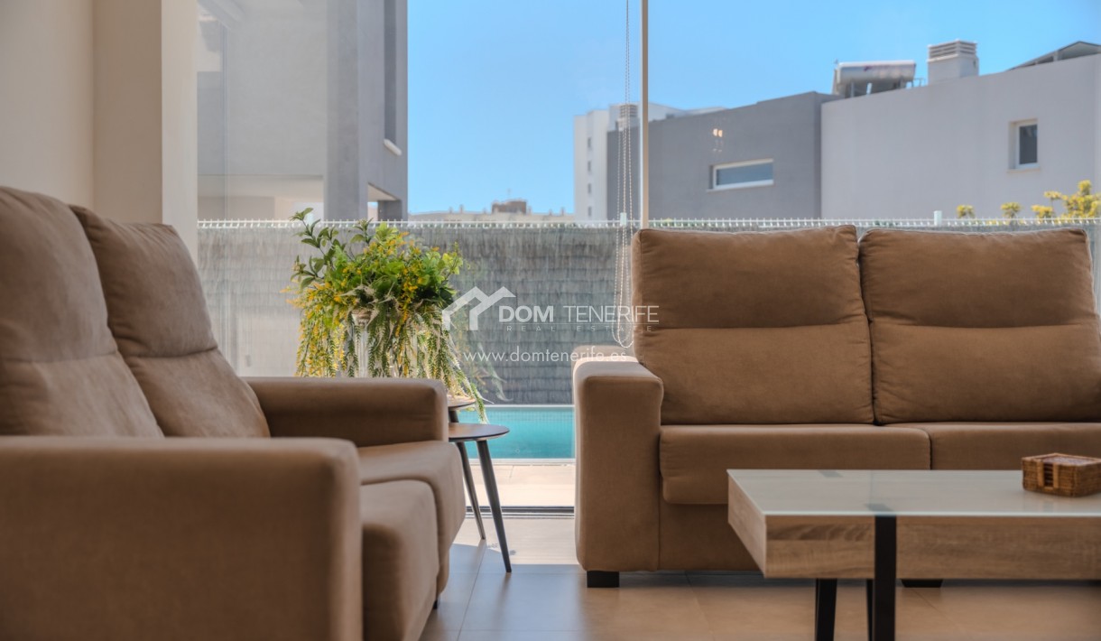 Wiederverkauf - Villa -
Adeje - Playa Paraiso