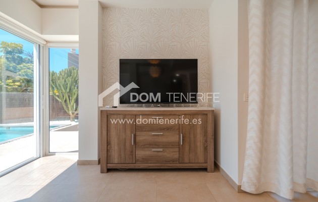 Wiederverkauf - Villa -
Adeje - Playa Paraiso