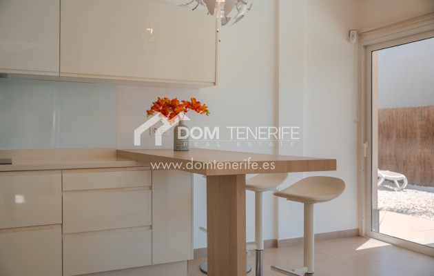 Wiederverkauf - Villa -
Adeje - Playa Paraiso