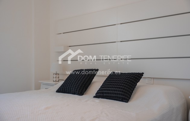 Wiederverkauf - Villa -
Adeje - Playa Paraiso