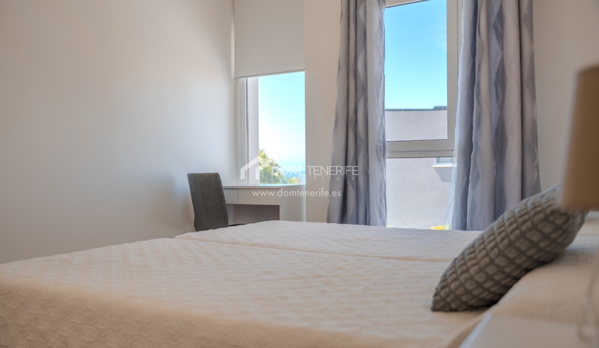 Wiederverkauf - Villa -
Adeje - Playa Paraiso