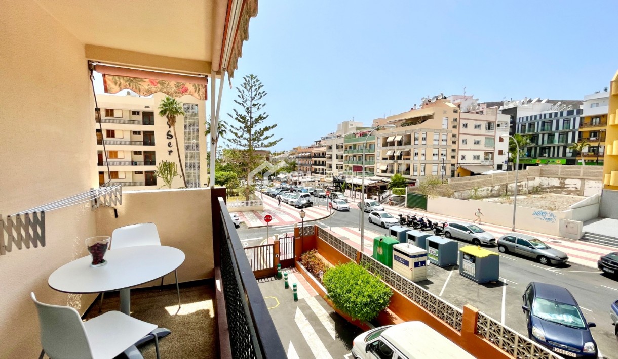 Location - Plat -
Arona - Los Cristianos