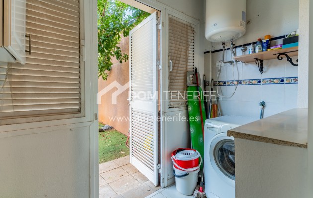 Wiederverkauf - Stadthaus -
Adeje - Fañabe Alto 