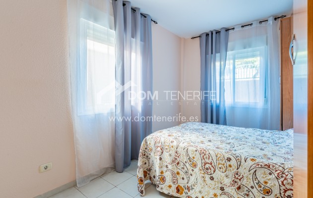 Wiederverkauf - Stadthaus -
Adeje - Fañabe Alto 