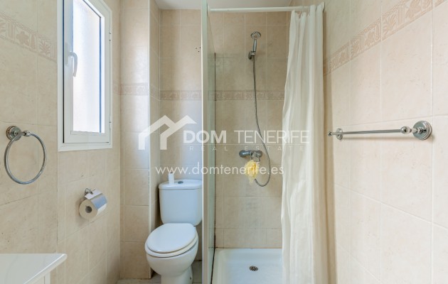 Wiederverkauf - Stadthaus -
Adeje - Fañabe Alto 