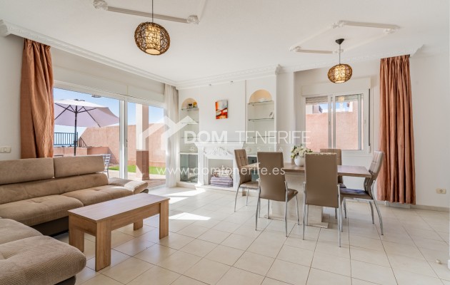 Wiederverkauf - Stadthaus -
Adeje - Fañabe Alto 