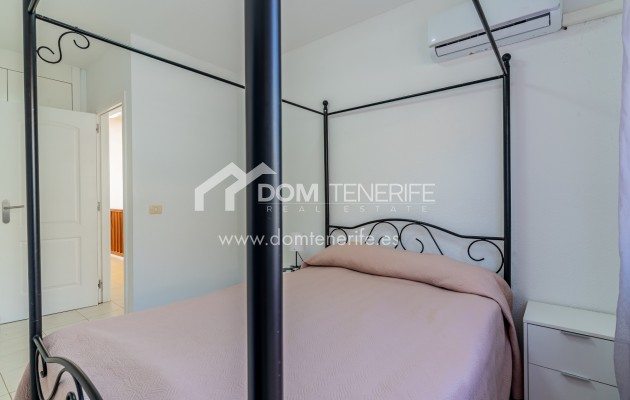 Wiederverkauf - Stadthaus -
Adeje - Fañabe Alto 