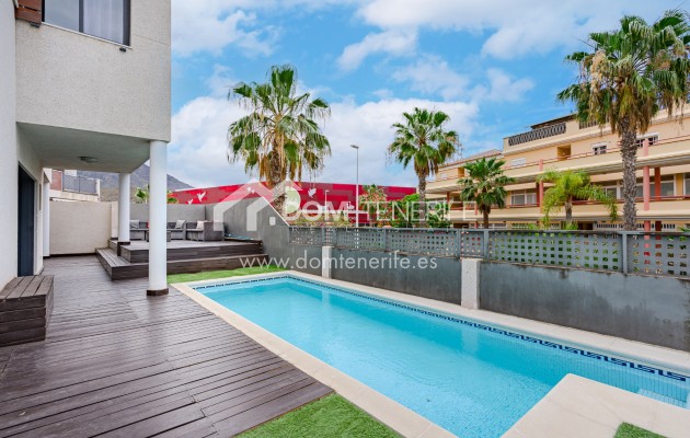 Wiederverkauf - Stadthaus -
Adeje - El Galeon