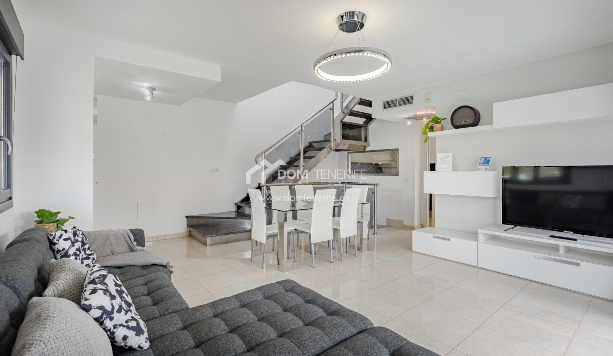 Wiederverkauf - Stadthaus -
Adeje - El Galeon