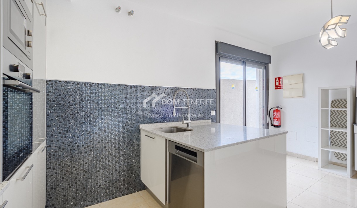 Wiederverkauf - Stadthaus -
Adeje - El Galeon