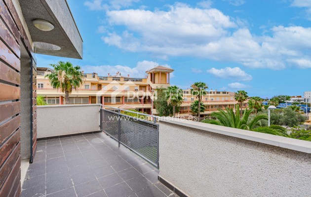 Wiederverkauf - Stadthaus -
Adeje - El Galeon