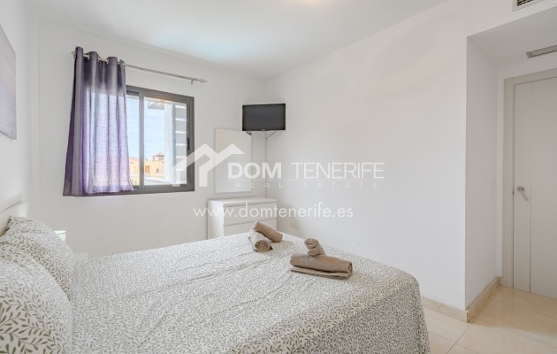 Wiederverkauf - Stadthaus -
Adeje - El Galeon