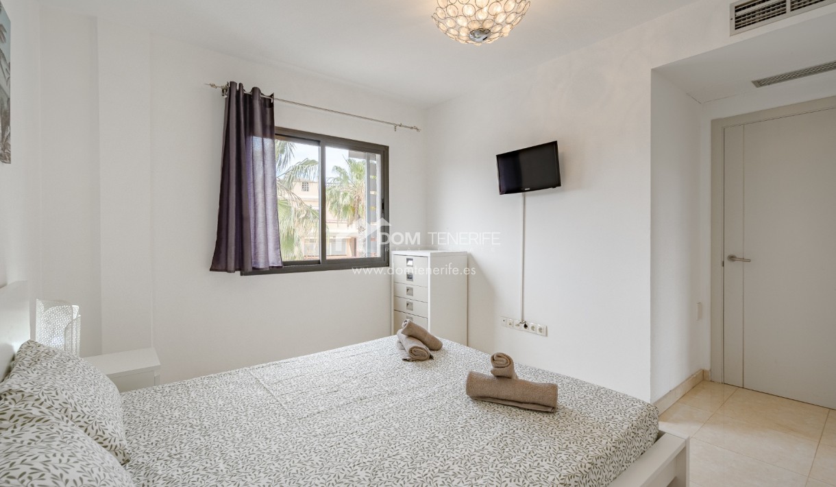 Wiederverkauf - Stadthaus -
Adeje - El Galeon