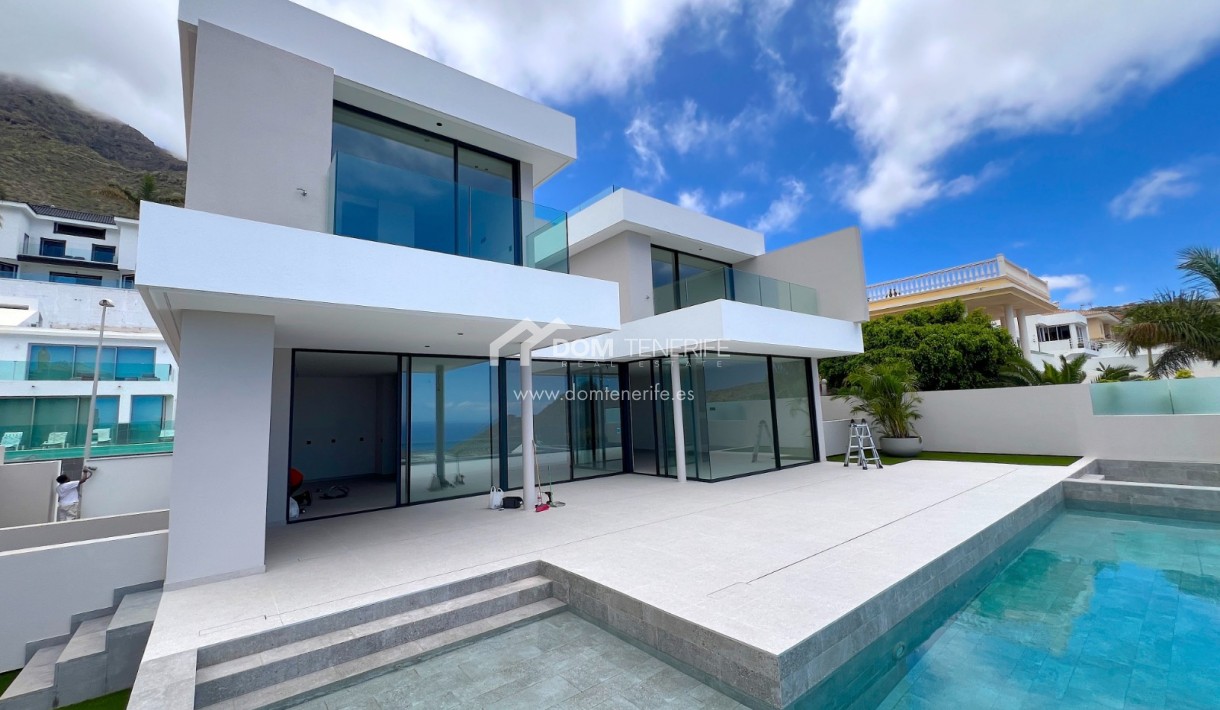 Revente - Villa -
Adeje - Roque del Conde