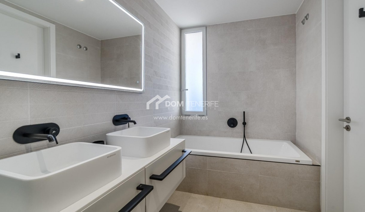 Revente - Villa -
Adeje - Callao Salvaje