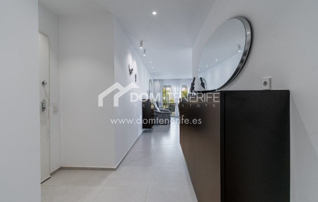 Revente - Plat -
Arona - Palm Mar