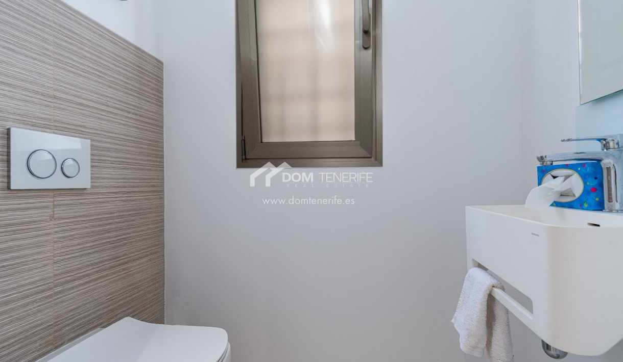 Revente - Plat -
Arona - Palm Mar