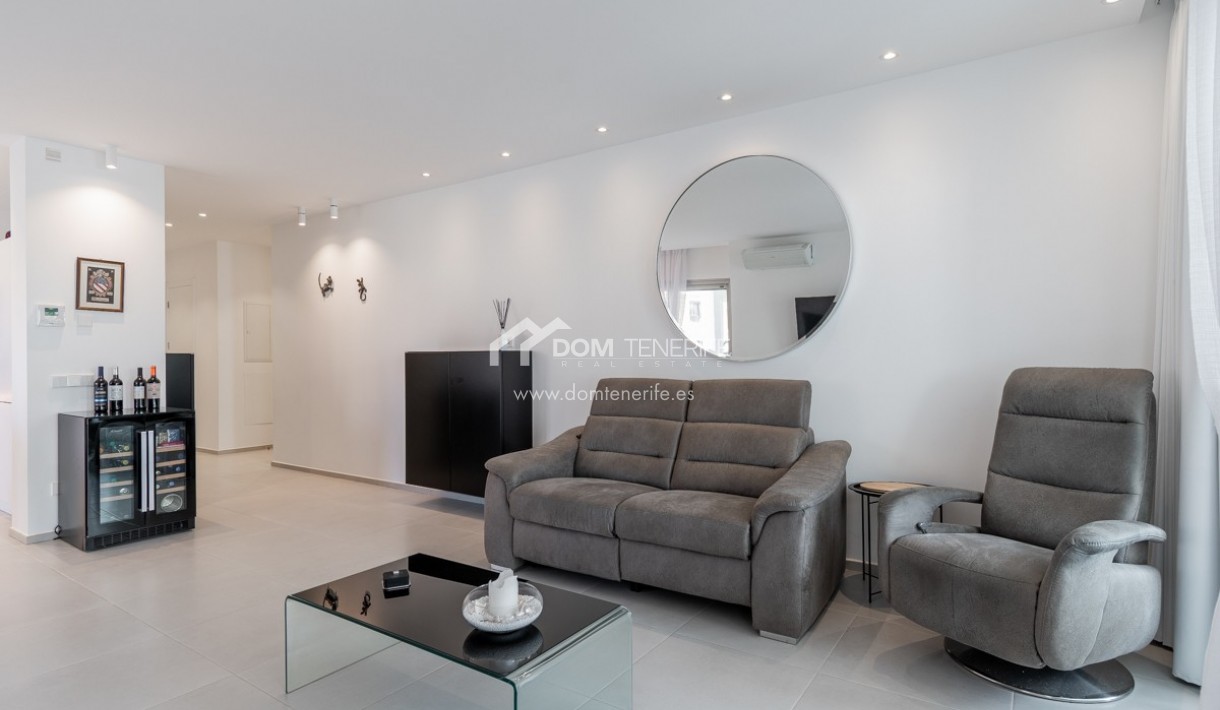 Revente - Plat -
Arona - Palm Mar