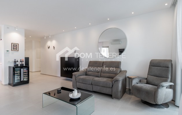 Revente - Plat -
Arona - Palm Mar