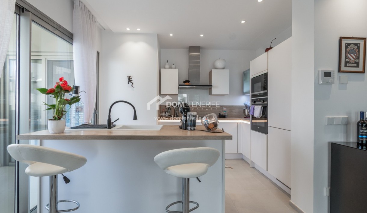 Revente - Plat -
Arona - Palm Mar