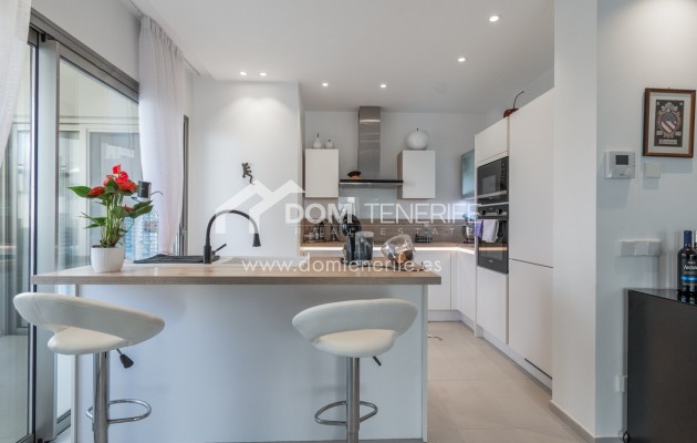 Revente - Plat -
Arona - Palm Mar