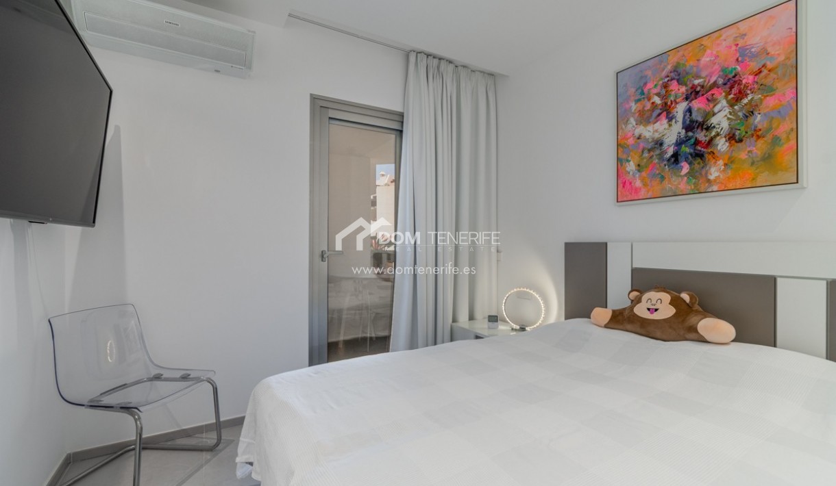 Revente - Plat -
Arona - Palm Mar