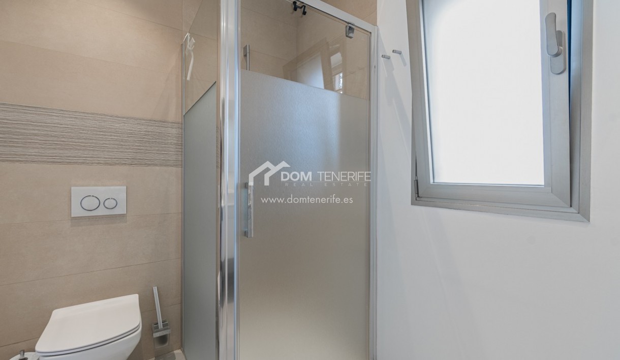 Revente - Plat -
Arona - Palm Mar