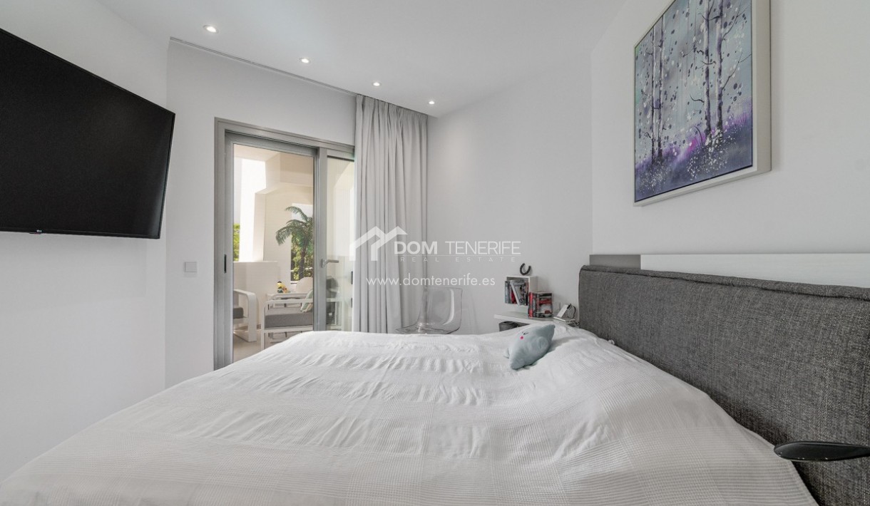 Revente - Plat -
Arona - Palm Mar