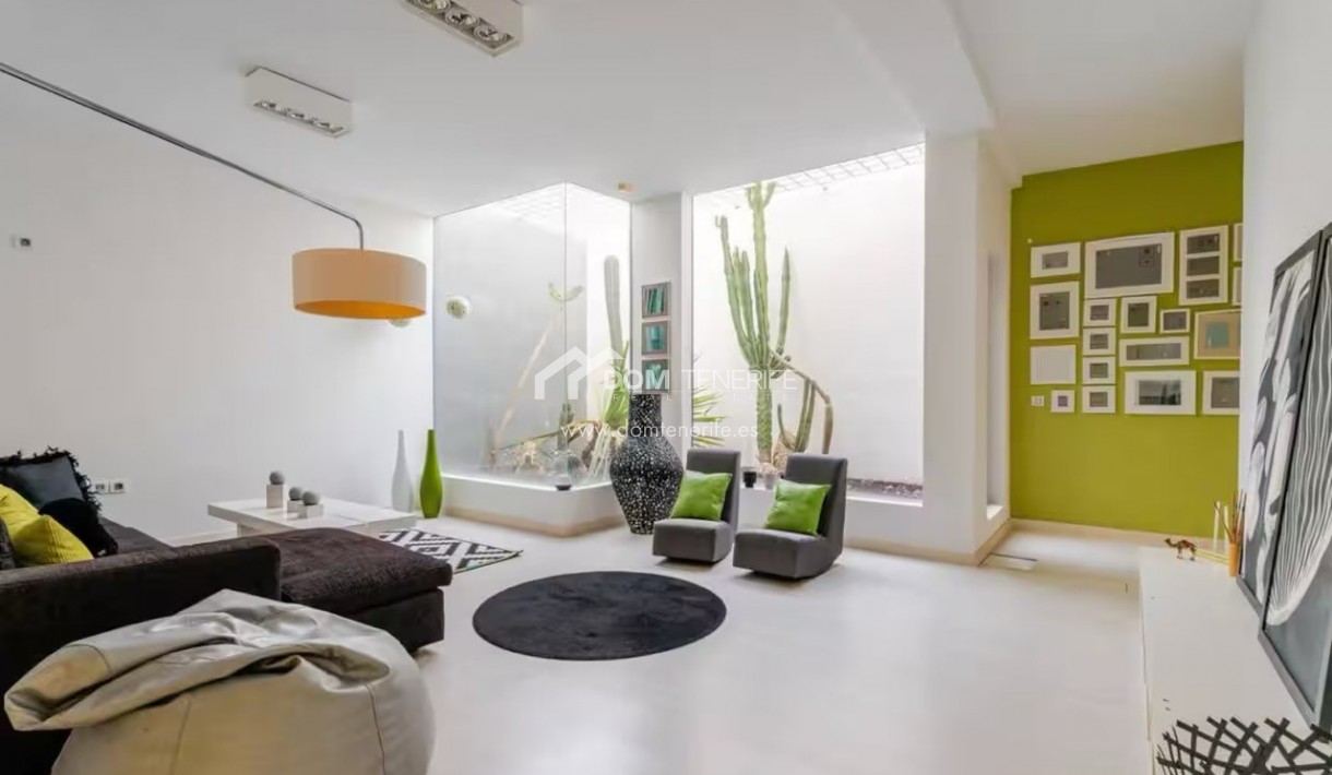 Venta - Chalet independiente -
Adeje - Roque del Conde