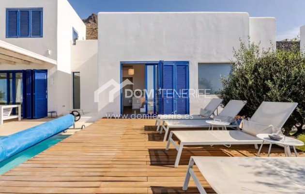 Venta - Chalet independiente -
Adeje - Roque del Conde