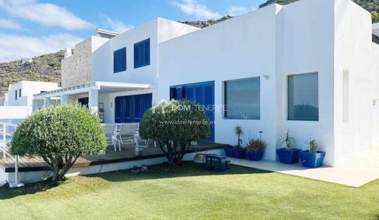 Venta - Chalet independiente -
Adeje - Roque del Conde