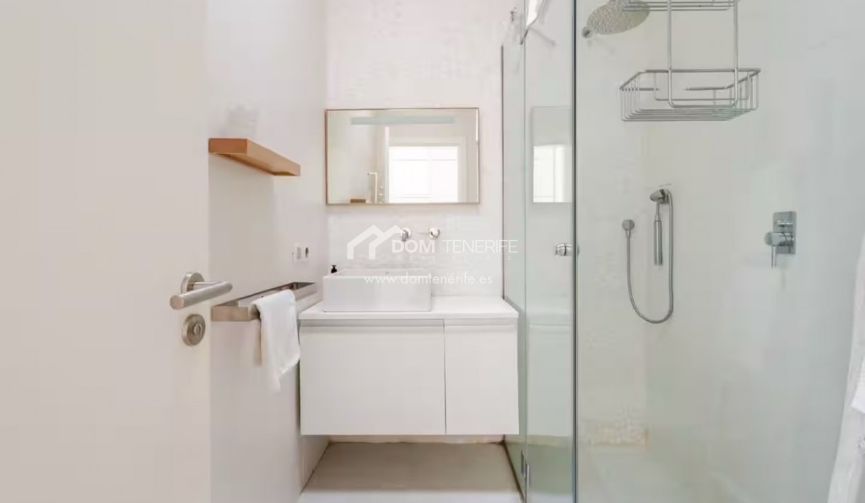 Venta - Chalet independiente -
Adeje - Roque del Conde