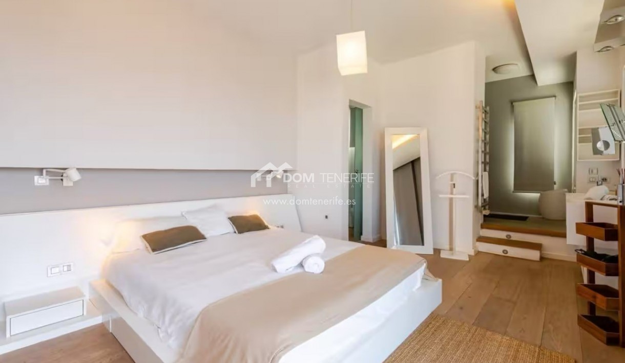 Venta - Chalet independiente -
Adeje - Roque del Conde