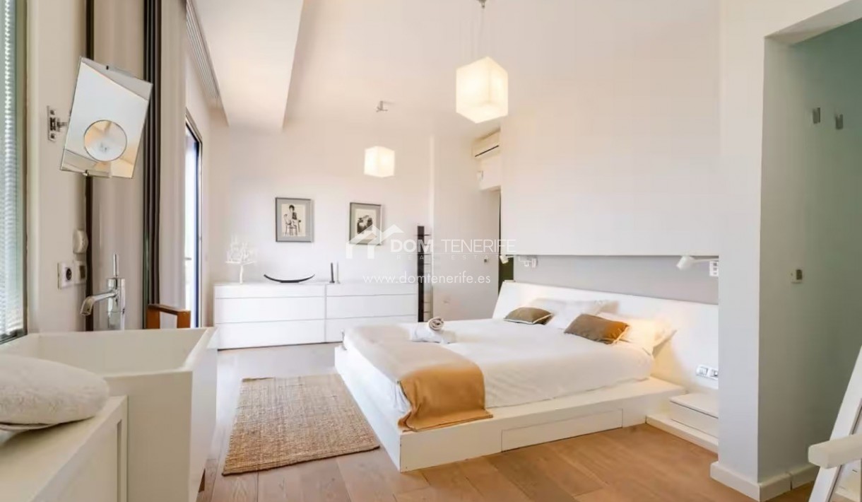 Venta - Chalet independiente -
Adeje - Roque del Conde