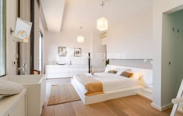 Venta - Chalet independiente -
Adeje - Roque del Conde