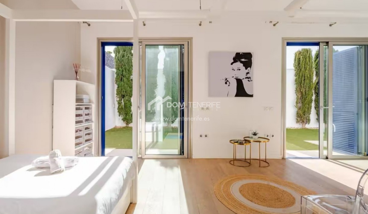 Venta - Chalet independiente -
Adeje - Roque del Conde