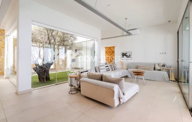 Venta - Chalet independiente -
Adeje - Roque del Conde